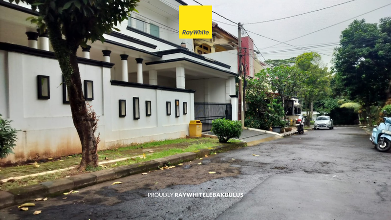  Dijual Rumah Mewah Furnished & Siap Huni di Kawasan Eksklusif Pesona Khayangan, Margonda
