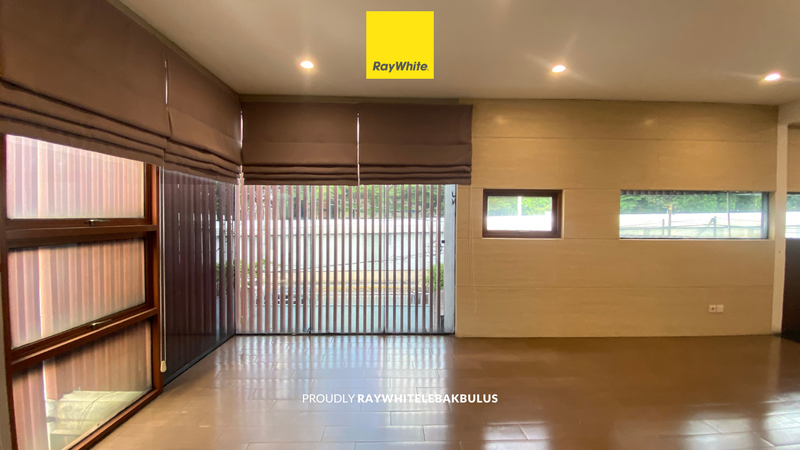 Disewakan Cepat! Kantor/Tempat Usaha Siap Pakai di Jl Sisingamangaraja, Kebayoran Baru, Jakarta Selatan 
