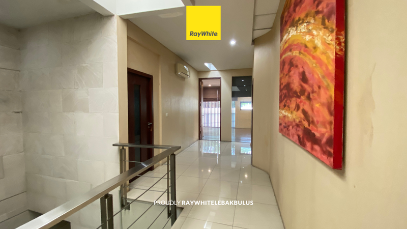 Disewakan Cepat! Kantor/Tempat Usaha Siap Pakai di Jl Sisingamangaraja, Kebayoran Baru, Jakarta Selatan 