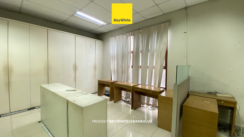Disewakan Cepat! Kantor/Tempat Usaha Siap Pakai di Jl Sisingamangaraja, Kebayoran Baru, Jakarta Selatan 