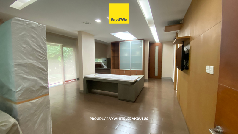 Disewakan Cepat! Kantor/Tempat Usaha Siap Pakai di Jl Sisingamangaraja, Kebayoran Baru, Jakarta Selatan 