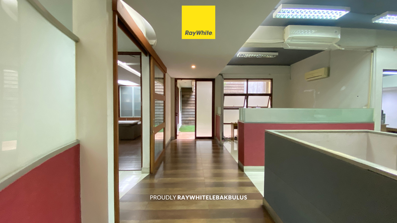 Disewakan Cepat! Kantor/Tempat Usaha Siap Pakai di Jl Sisingamangaraja, Kebayoran Baru, Jakarta Selatan 