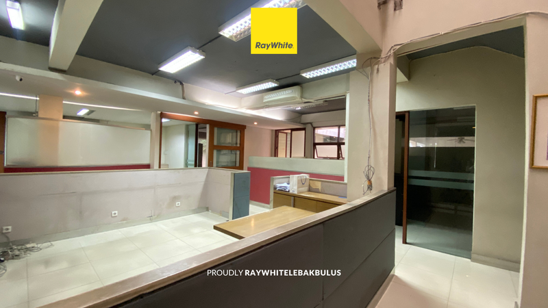 Disewakan Cepat! Kantor/Tempat Usaha Siap Pakai di Jl Sisingamangaraja, Kebayoran Baru, Jakarta Selatan 