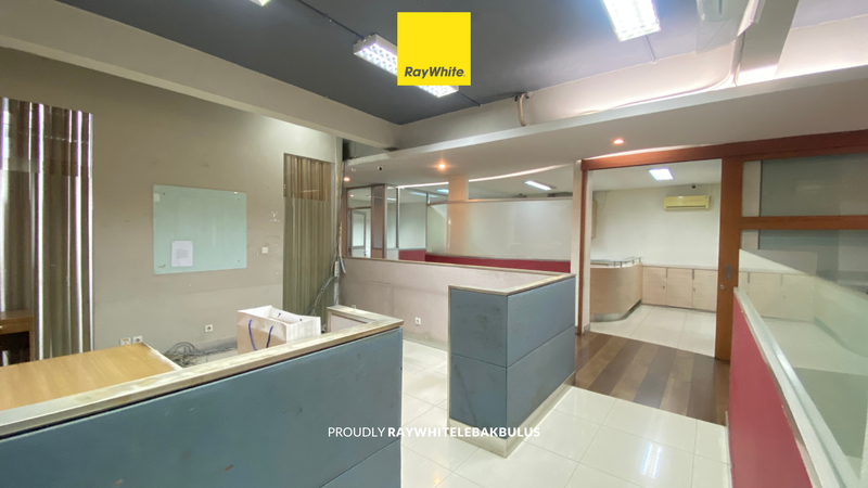 Disewakan Cepat! Kantor/Tempat Usaha Siap Pakai di Jl Sisingamangaraja, Kebayoran Baru, Jakarta Selatan 