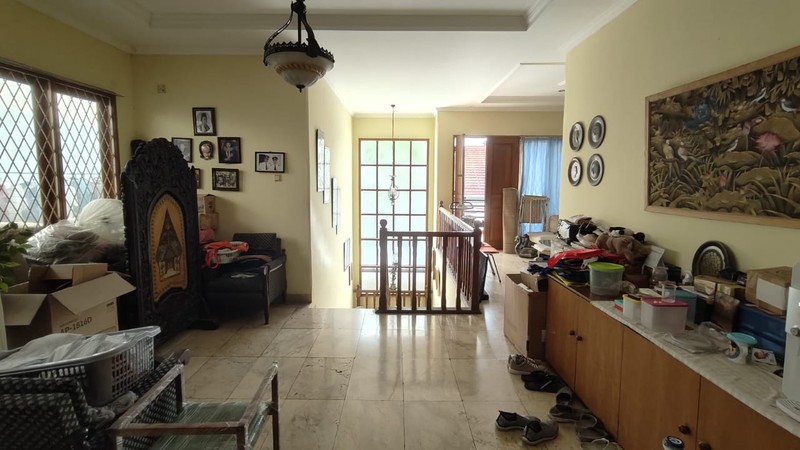 Rumah Tinggal 2 Lantai Sejuk dan Tenang, Dijual di Pejaten Timur Pasar Minggu Jaksel