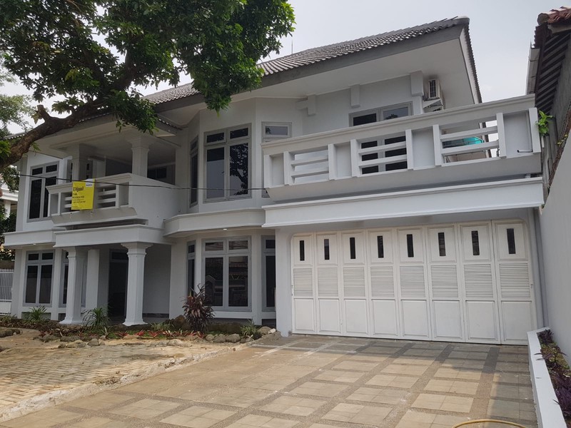 Rumah sangat terawat di Pejaten Jaksel