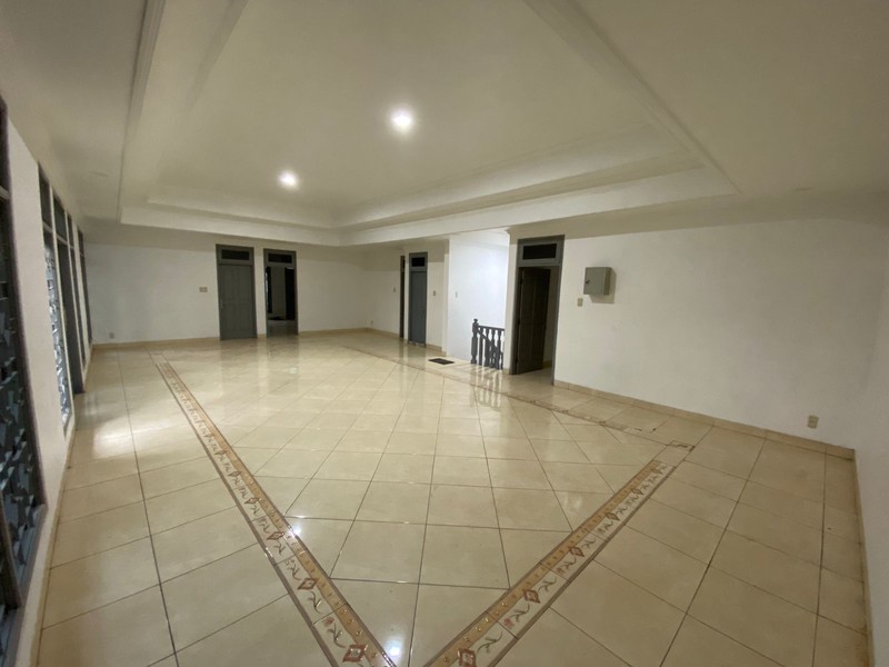 Rumah sangat terawat di Pejaten Jaksel