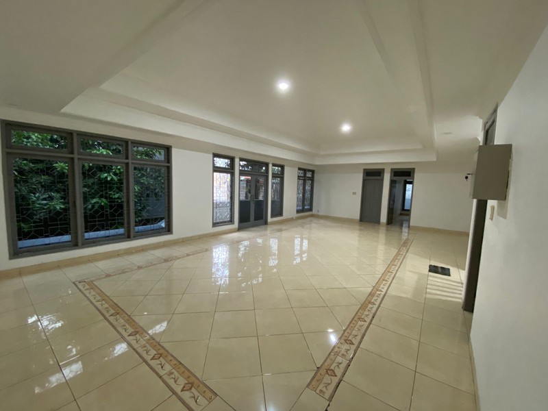 Rumah sangat terawat di Pejaten Jaksel