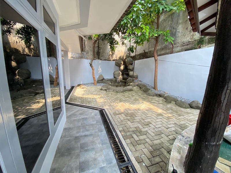 Rumah sangat terawat di Pejaten Jaksel