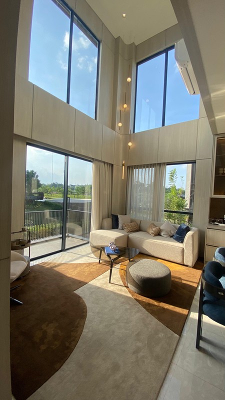 Dijual rumah 3 lantai di Cluster Rivella, Altea Boulevard Cibubur Dekat tol Jatikarya, fasilitas premium,