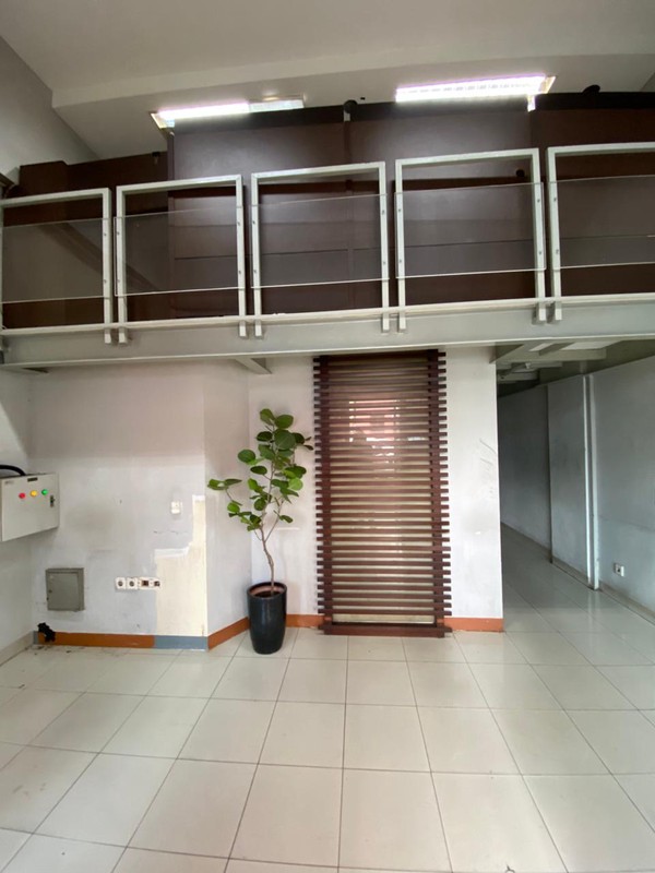 Dijual Ruko 4 Lantai + Mezanine di Kembangan, Jakarta Barat - Lokasi Strategis, Bangunan Bagus dan Kokoh!