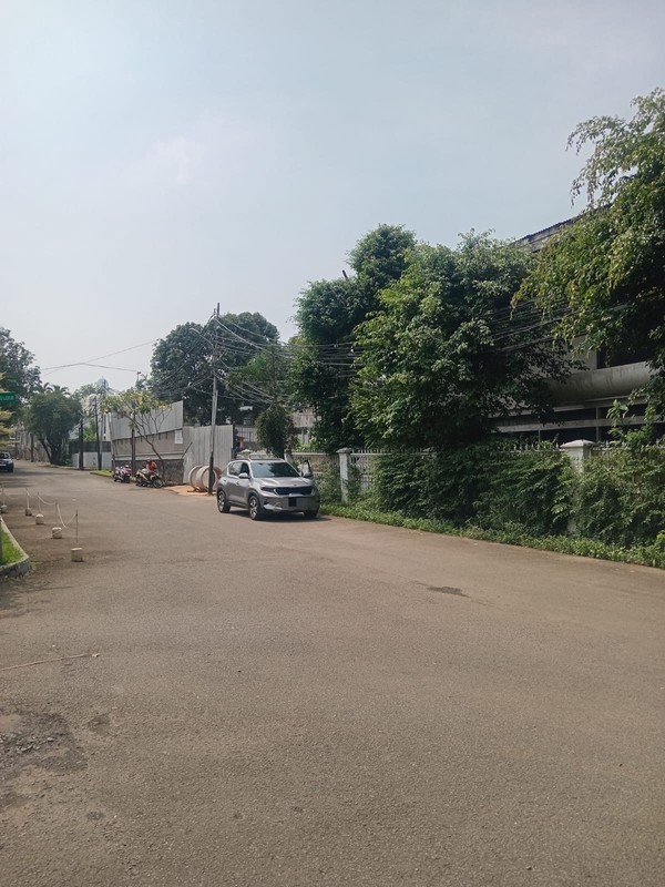 EXCLUSIVE Listing Ray White Senayan
Kav Tanah Hoek paling bagus!! Super Rare!
Lihat titiknya. 