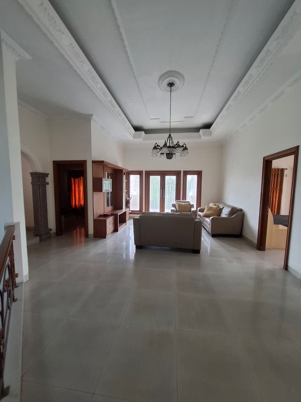 Disewakan Rumah Mewah Semi Furnish Dalam Perum Bale Agung, Sinduadi, Mlati, Sleman