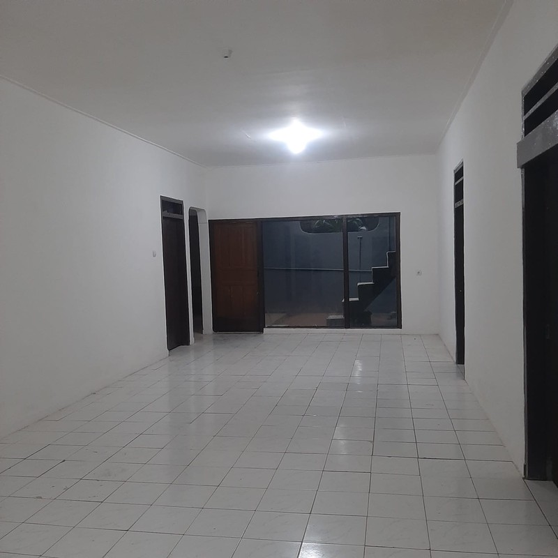 Ruang Usaha LT 245 KM 220 Siap Pakai & Lokasi Strategis Pinggir Jalan @Jakarta TImur
