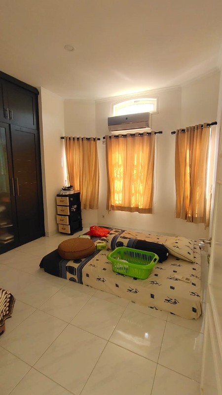 RUMAH PUSPITA LOKA BSD CITY, KAMAR UTAMA BESAR