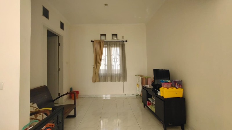 RUMAH PUSPITA LOKA BSD CITY, KAMAR UTAMA BESAR