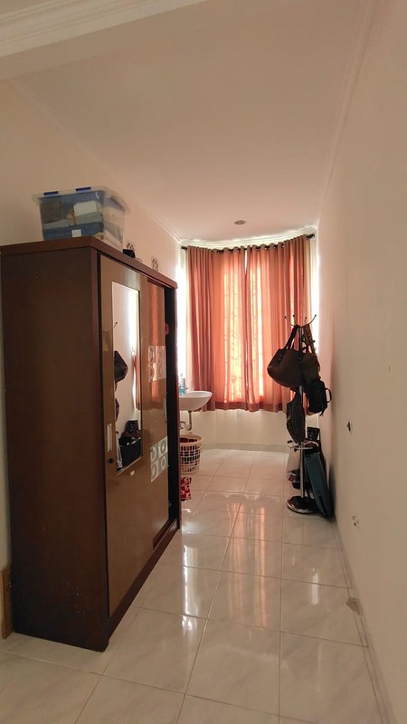 RUMAH PUSPITA LOKA BSD CITY, KAMAR UTAMA BESAR