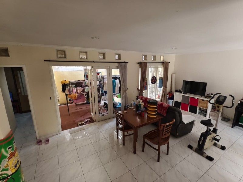 RUMAH PUSPITA LOKA BSD CITY, KAMAR UTAMA BESAR