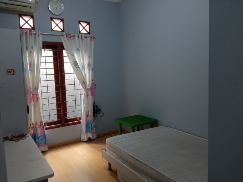 Rumah Bagus, Rapih dan Apik, siap huni di Bintaro - Jaksel