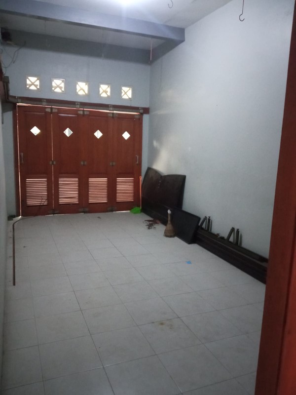 Rumah Bagus, Rapih dan Apik, siap huni di Bintaro - Jaksel