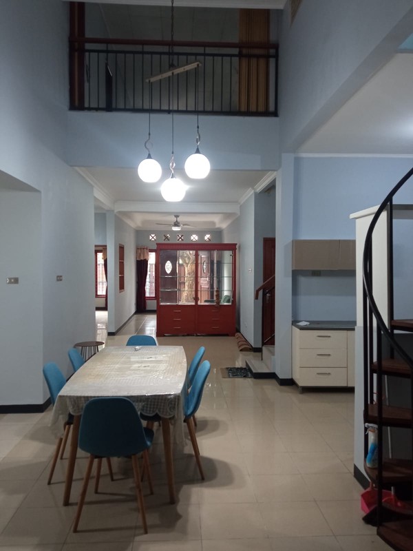 Rumah Bagus, Rapih dan Apik, siap huni di Bintaro - Jaksel