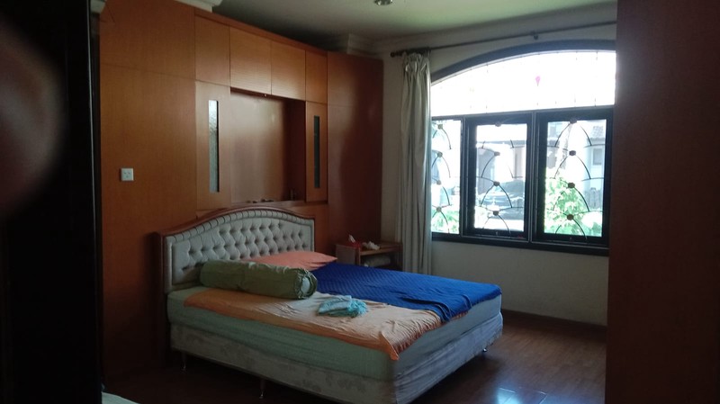 Di Jual Rumah Hook WISATA BUKIT MAS 1 CLUSTER MADRID