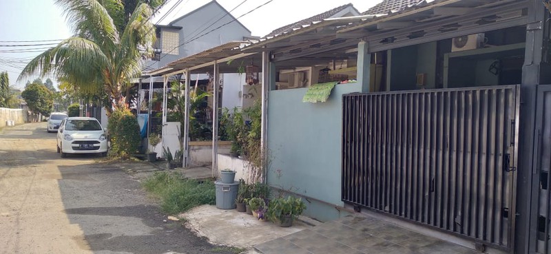 RUMAH STRATEGIS DIBAWAH 1 M. DEKAT DENGAN STASIUN KRL SUDIMARA
