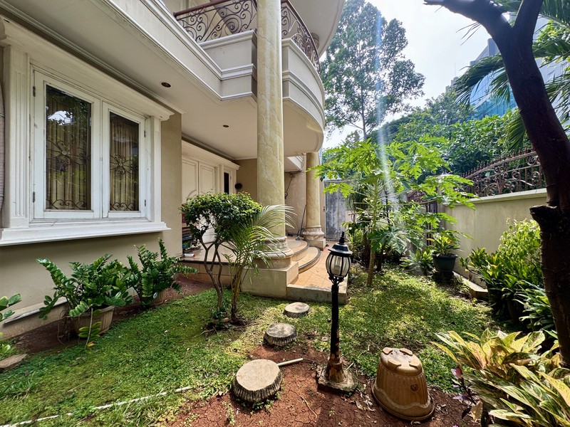 Dijual Rumah Mewah di Kesehatan, Jakarta Pusat