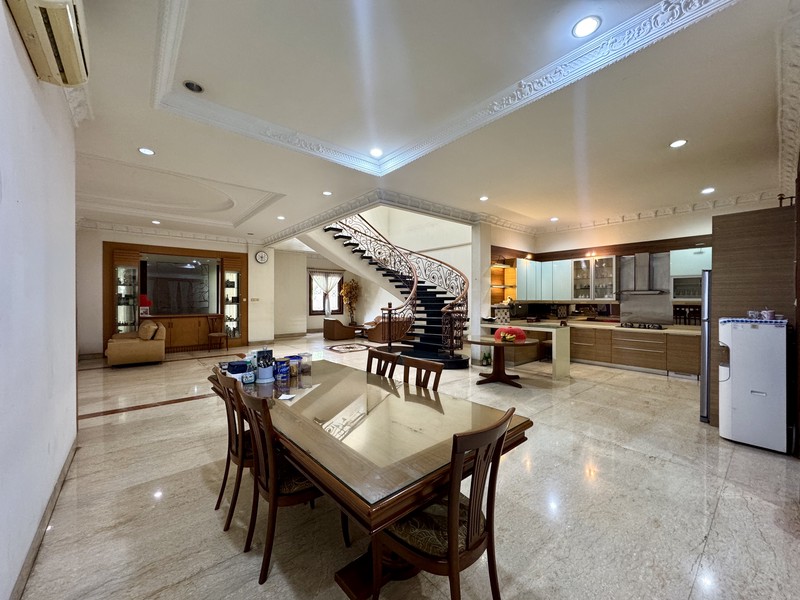 Dijual Rumah Mewah di Kesehatan, Jakarta Pusat