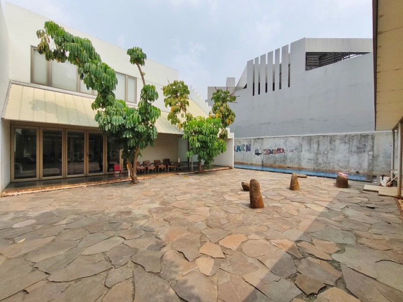 Rumah di Villa Gading Indah, Kelapa Gading, Rumah 2 Lantai bergaya villa modern