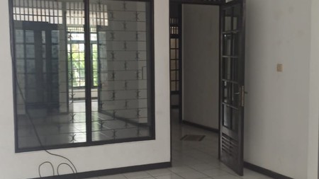 Rumah 2 Lantai Siap Huni KT 4+2 KM 1+1 SHM Lebak Bulus, Jakarta Selatan