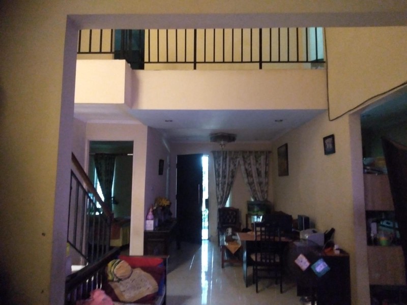 Rumah di Graha Raya KM 5 KT 4 dengan Luas 135 m2 dan Bangunan 200 m2 Surat SHM