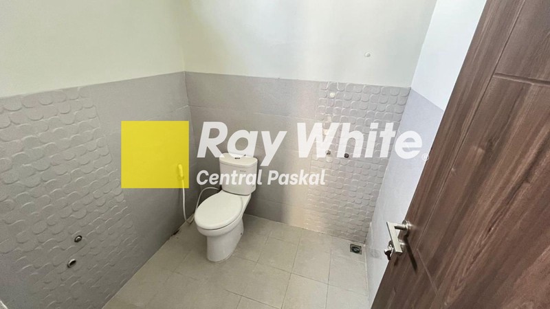 Rumah Minimalis Bersih dan Nyaman Siap Huni di Ciwaruga Bandung
