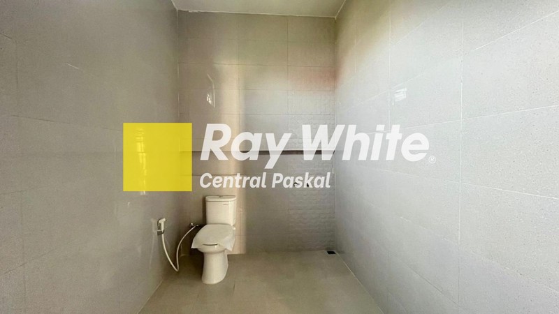 Rumah Minimalis Bersih dan Nyaman Siap Huni di Ciwaruga Bandung