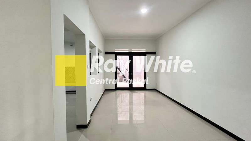Rumah Minimalis Bersih dan Nyaman Siap Huni di Ciwaruga Bandung