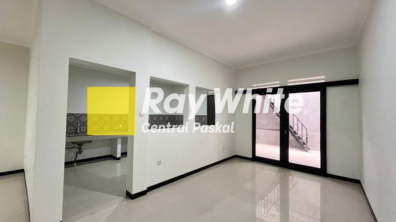 Rumah Minimalis Bersih dan Nyaman Siap Huni di Ciwaruga Bandung