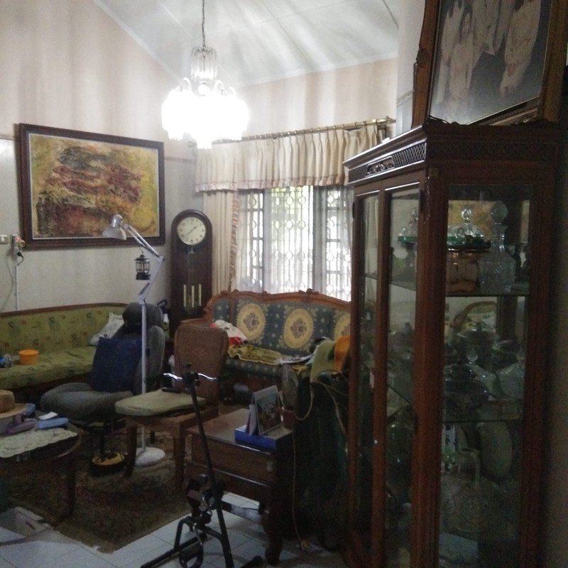 Rumah Dalam Perum Griya Intan Permai Karangwaru Tegalrejo Yogyakarta