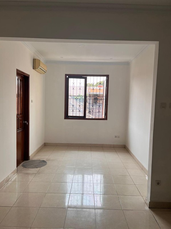 Rumah KT 3+1 KM 6 Surat SHM, Pulo Gadung Jakarta Timur