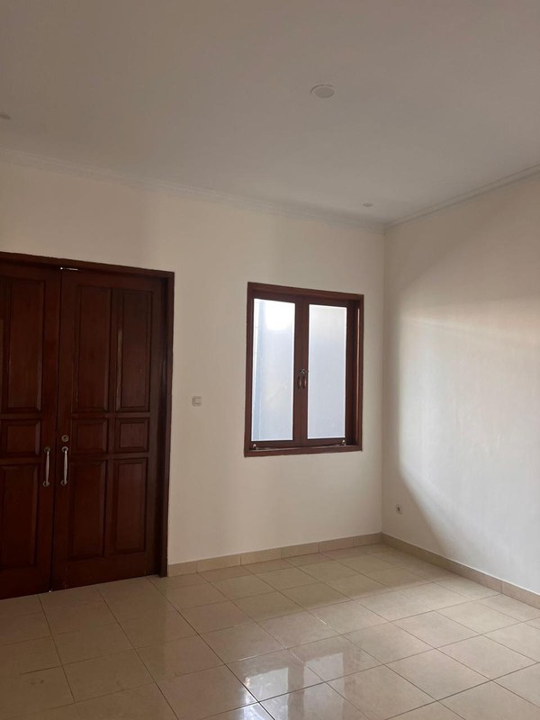 Rumah KT 3+1 KM 6 Surat SHM, Pulo Gadung Jakarta Timur
