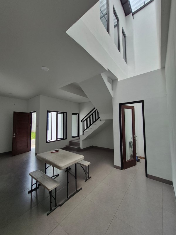 Rumah Baru Modern Minimalis 2 Lantai di Cinere - dekat ke Tol dan Mal
