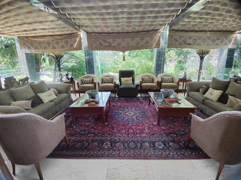 Rumah Asri Dengan Halaman Luas @Lebak Bulus, Jakarta Selatan