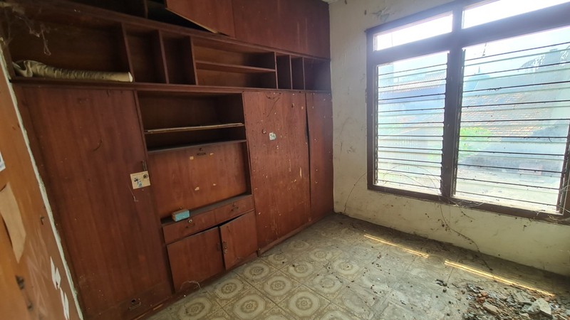 TURUN HARGA: Rumah Di Sebrang Kota Kasablanka di Palbatu Tebet, Hanya Harga Tanah