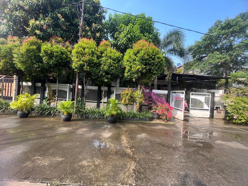 Rumah Asri 2 Muka @ Jl. Pendidikan 1, Duren Sawit, Jakarta Timur