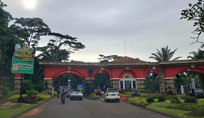 Kavling Bukit Golf Hijau Sentul City, 1300m2, dekat taman budaya, view lapangan golf, tenang dan udara sejuk cocok untuk Villa