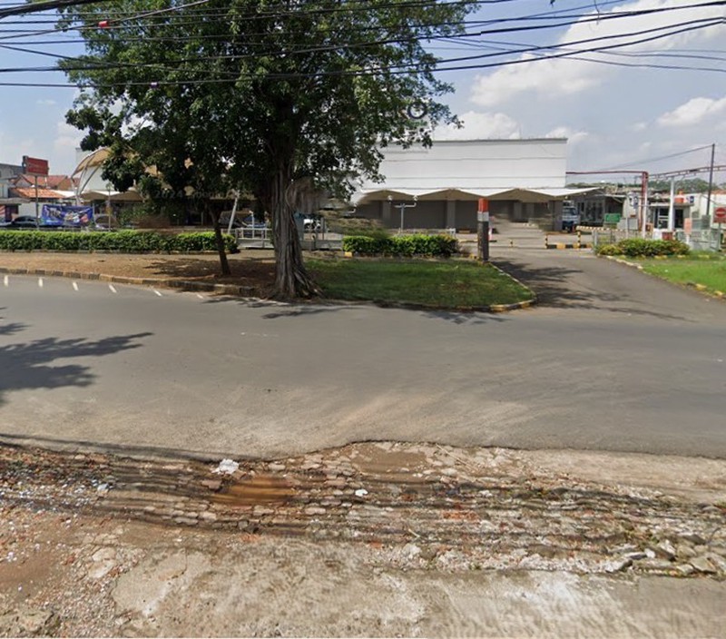 Tanah di Lebak Bulus, Pinggir Jalan Raya, Lokasi Strategis