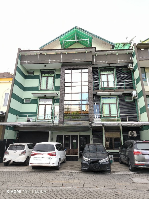 Dijual Rumah Kos Kostan Waterfront Citraland Surabaya - 54 Kamar Tidur Full Furnished Plus Elektronik - Parkiran Mobil Luas Dekat Universitas Ciputra, Hokky Buah, Ciputra Hospital, Boulevard Commercia