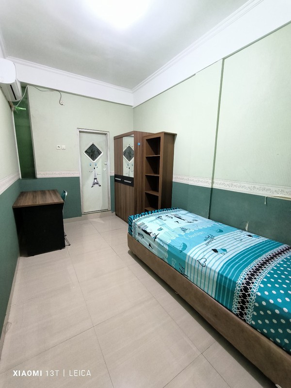 Dijual Rumah Kos Kostan Waterfront Citraland Surabaya - 54 Kamar Tidur Full Furnished Plus Elektronik - Parkiran Mobil Luas Dekat Universitas Ciputra, Hokky Buah, Ciputra Hospital, Boulevard Commercia