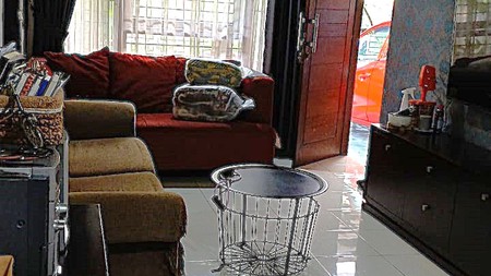 DiJual Rumah 2 Lantai KT 2+1 KM 1+1 Siap Huni dan Lokasi Bintaro Jaya Sektor 5 Surat SHM.