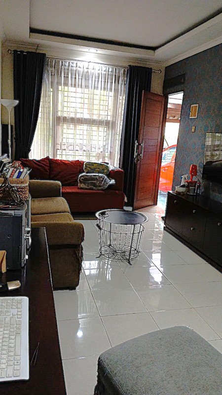 DiJual Rumah 2 Lantai KT 2+1 KM 1+1 Siap Huni dan Lokasi Bintaro Jaya Sektor 5 Surat SHM