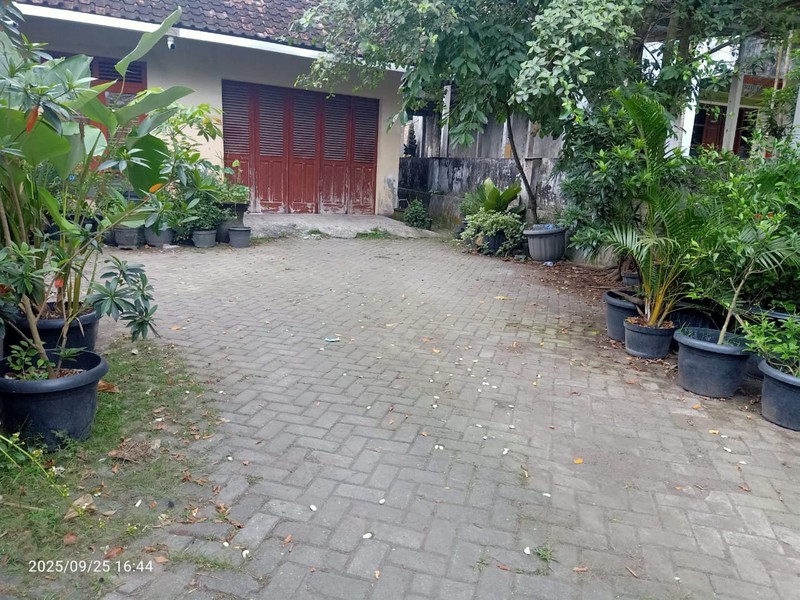 Tanah 721 Meter Persegi Cocok Untuk Rumah Tinggal Lokasi Dekat SCH Sleman
